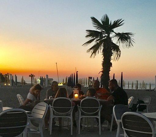 The Beach Bar Restaurant & Lounge